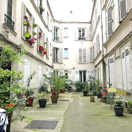 Apartment Montmartre Del Sarte Cosy Citycosy Paris